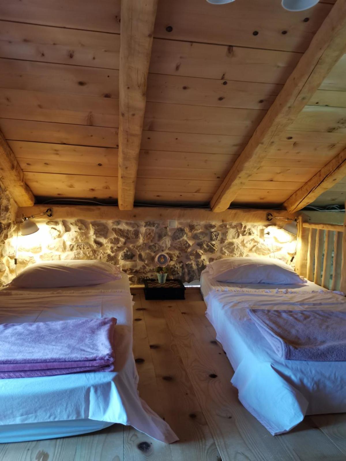 Villa Festina Lente - Cosy & Authentic Villa With Private Heated Pool Dobrinj Exterior foto